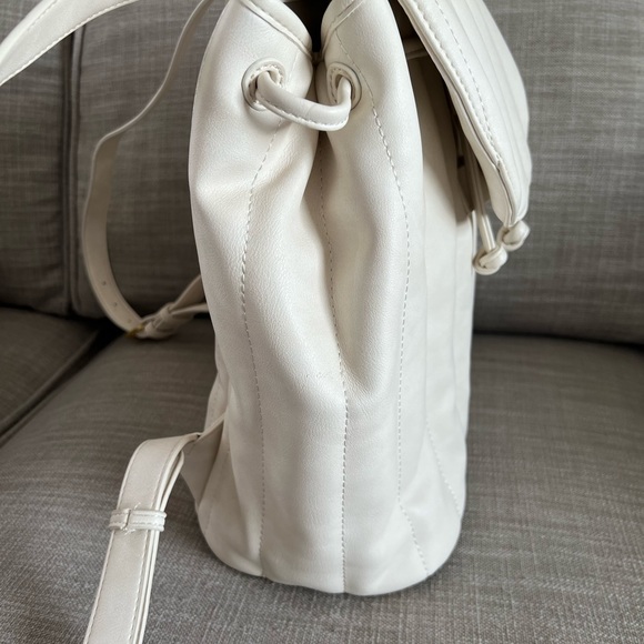 Fawn Design Quilted Cinch Backpack- off white - Picture 3 of 10